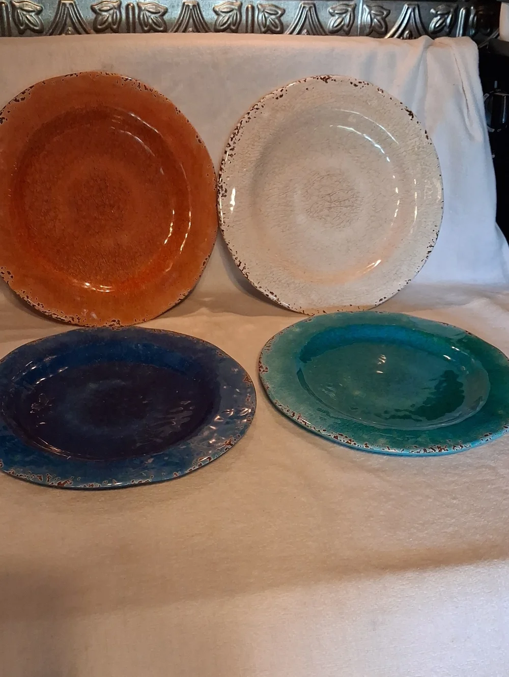Pier 1 Melamine Dinner Plates with Gloss Finish Carmelo Set Of 4
